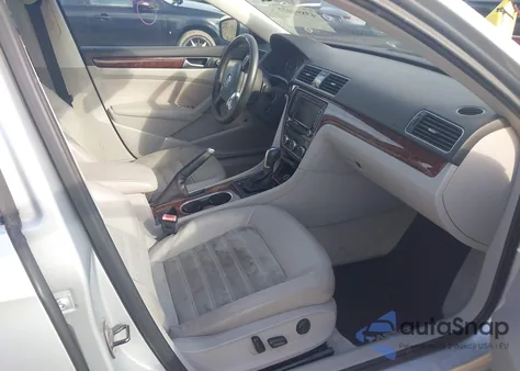 2013 Volkswagen Passat 2.0L Tdi Sel Premium from USA, damaged, VIN 1VWCN7A3XDC017020